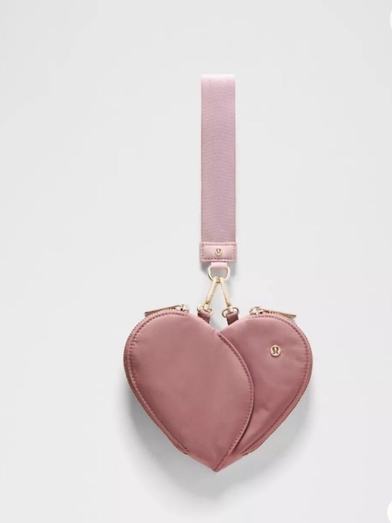 lululemon athletica Accessories - Lululemon Heart Dual Pouch Wristlet - LIMITED EDITION